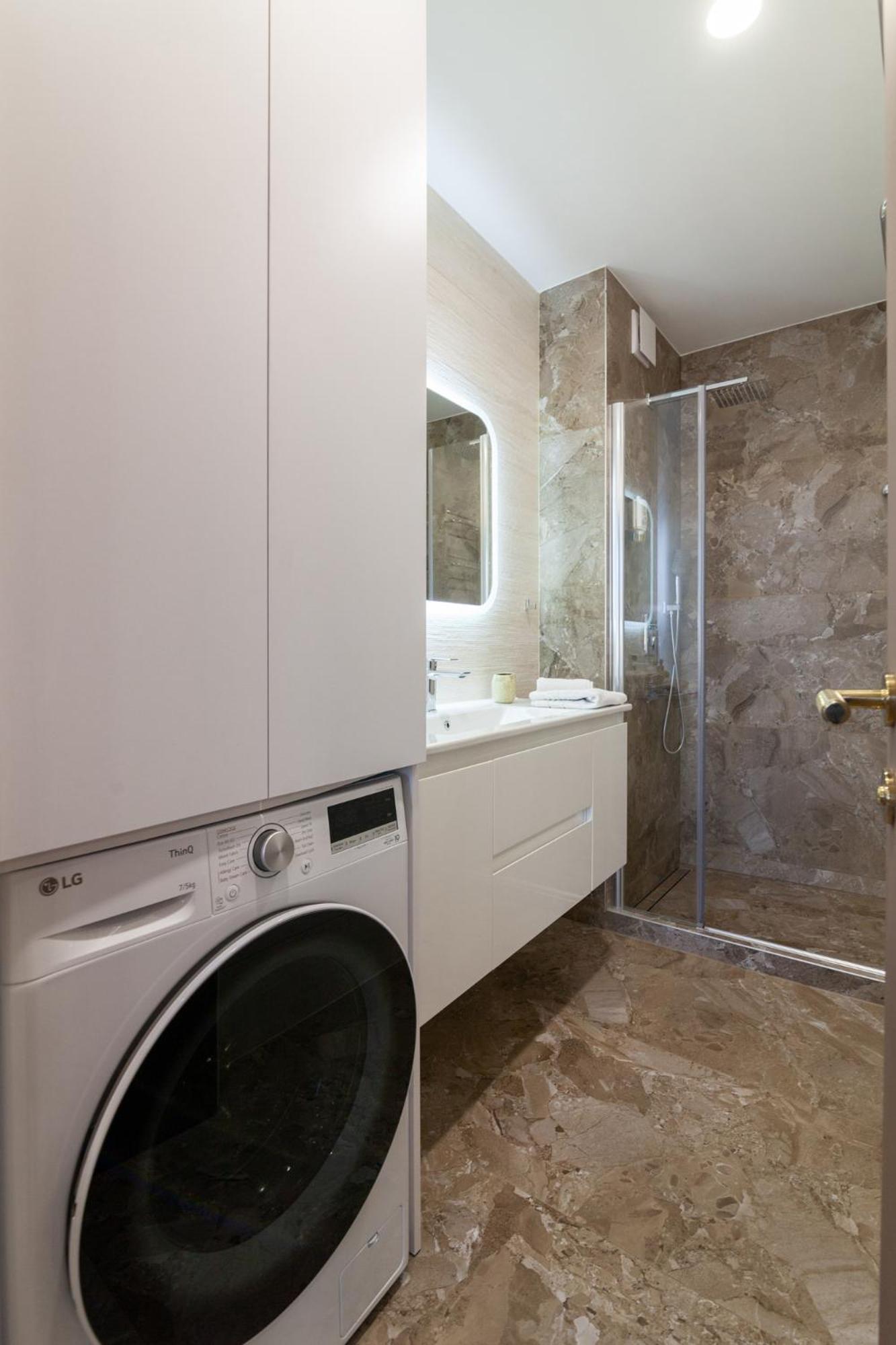Royal Aparts Multi Lviv Luaran gambar